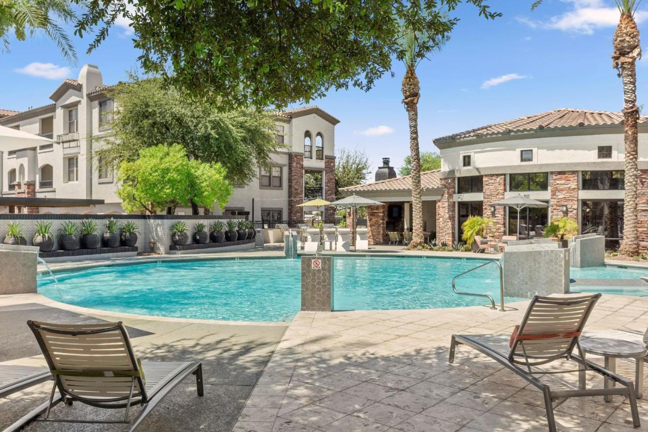 Cozysuites Glendale By The Stadium With Pool 05 Extérieur photo