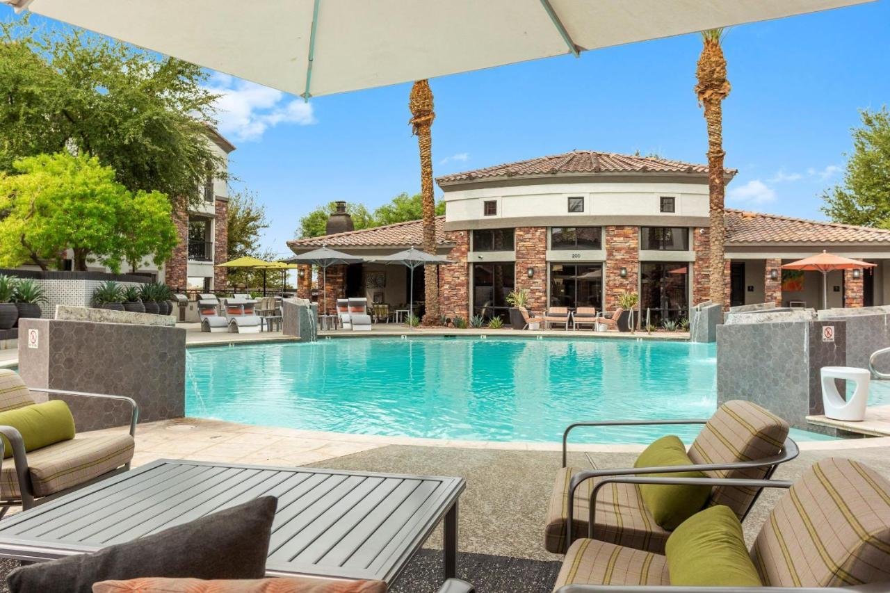 Cozysuites Glendale By The Stadium With Pool 05 Extérieur photo